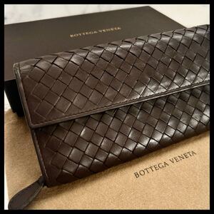 ★【極美品！鑑定済み！】 BOTTEGA VENETA ボッテガヴェネタ イントレチャート 二つ折り長財布 ダークブラウン 定価7.8万 388