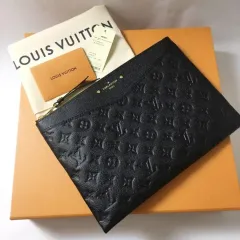 【雷市場（ポンジャン）商品韓国直送】 Louis Vuitton(ルイヴィトン) クラッチ