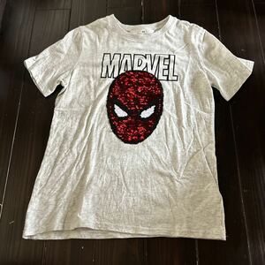 H&M★スパイダーマン★マーベル★半袖Tシャツ★中古★140くらい★半袖★キッズ★Tシャツ★子供服★スパンコール