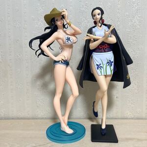 ONE PIECE ニコ・ロビン　プライズ品　2体セット