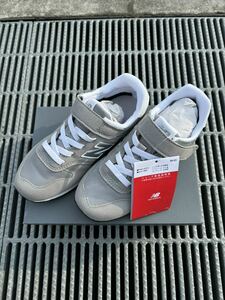 ◆未使用◆ニューバランス/new balance 20cm グレー　YV373KG2 ◆