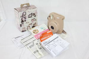 Y2250 【元箱付き】 富士フィルム Fujifilm Instax Mini 8＋ Cocoa インスタントカメラ 説明書付き ジャンク