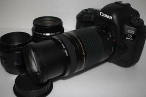 極上品 キャノン canon EOS 5D Mark IV標準&望遠&単焦点トリプルレンズセット☆EF35-80/EF75-300/EF 50㎜1:1.8 II☆477