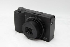 実用品 ★RICOH GR III デジタルカメラ 【APS-Cサイズ大型CMOSセンサー搭載 ★ 20240517_B07P2FD1BD_2