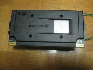 Intel PentiumⅢ Processor 600MHz Slot1 SL3NA 