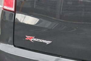 高品質レーシングRACINGエンブレムスラントタイプ Rエンブレム トヨタ ホンダ 日産 マツダ スバル 三菱 ダイハツ スズキ マーク ステッカー