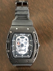 Made in Swiss シースルー腕時計　Assembled in China
