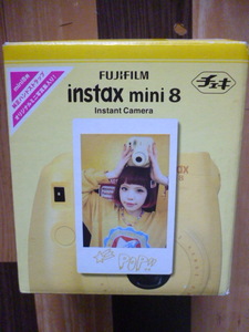 FUJIFILM instax mini8 チェキ　綺麗なYELLOW　極美品作動ジャンク