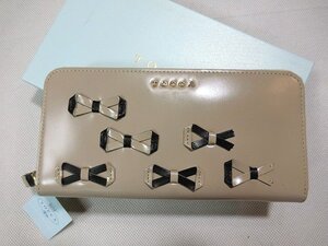 ■TOCCA トッカ レザーリボン ラウンドジップロングウォレット 長財布 28,600円■