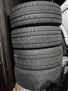 ２２５/４５ｒ１８　バリ山バリ溝　ピレリ 　4本セット　スタッドレス冬タイヤ　クラウンオデッセイアテンザレヴォーグWRXエスティマ