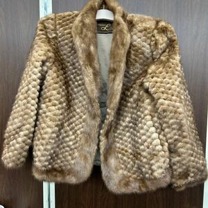 86. 毛皮 コート アウター MINK ミンク　ファーコート ハーフコート ブラウン 茶 リアルファー フリー ELEGANCE L FUR