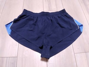 ベリーショートパンツ　軽量素材　ネイビー　サイドスリット全開　メンズM　陸上　ランニングパンツ