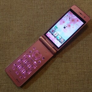 美品 P-01F docomo ピンク