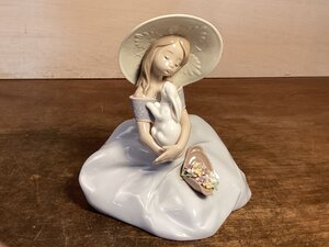 BA2163■送料込■リヤドロ 少女と兎 フィギュリン LLADRO インテリア 置物 洋風 陶磁器 陶器 人形 レトロ アンティーク 936g /くHIら