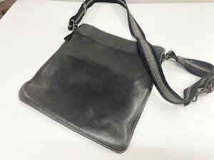 BOTTEGA VENETA ボッテガヴェネタ ショルダーバッグ レザー クロスボディー 革 ダークブラウン 斜め掛け カバン メンズ シンプル