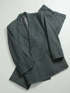 A867/Aquascutum/アクアスキュータム/イギリス製/ストライプ柄/セットアップ/スーツ/メンズ/38Sサイズ/上下セット/サイドベント/グレー