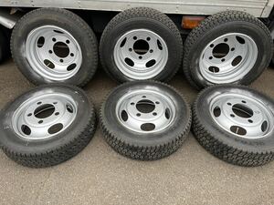 スタッドレス　205/70R17.5　BS W979 GOODYEAR 三菱　キャンター　ふそう　DUA 17.5×5.25　115-8TC　5穴　再塗装　6本値段