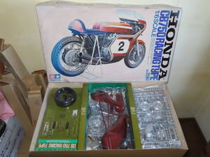 未使用品　TAMIYA ホンダ CB750 レーシング （1/6スケール オートバイ No.3 16003）未組立