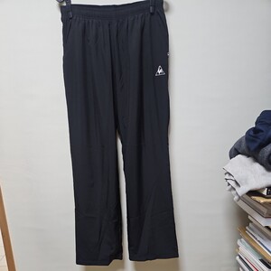 le coq sportif　ルコックスポルティフ　ナイロンパンツ　黒　O