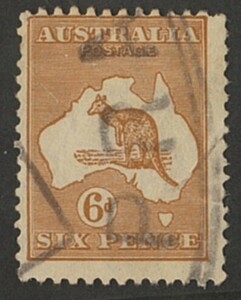 外国切手　AUSTRALIA 1931-36年 カンガルーと地図 　6p (121)　使用済