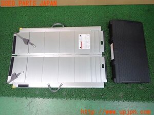 3UPJ=21090643]ジャパンタクシー(NTP10)純正 車椅子用スロープ 中古