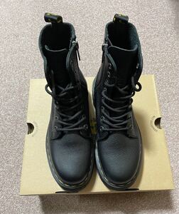 【新品同様】Dr.Martens（ドクターマーチン）/JADON PISA 26378001/UK5/BLACK/8ホールブーツ