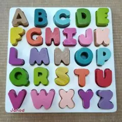 Janod　Alphabet Puzzle　木製パズル　26ピース　知育玩具