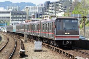 鉄道写真　大阪市高速電気軌道(osaka metro)　21系　更新車　Lサイズ