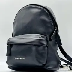 美品☆GIVENCHY　ミニリュック　オールレザー　ブラック　レディース　黒