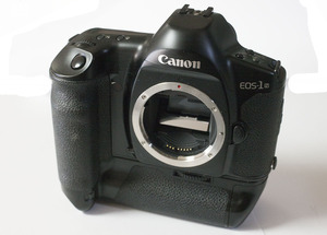 Canon EOS-1N HS 動作確認済みの極上品　POWER DRIVE BOOSTER PB-E1付き