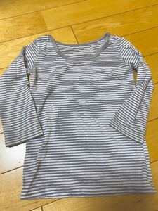 中古◎ユニクロ◎ ヒートテック Tシャツ◎90