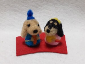 羊毛フェルト ハンドメイド ひな祭り ミニチュア オブジェ 飾り ミニチュアダックスちゃん お雛様 おひなさま ダックスフンド　犬