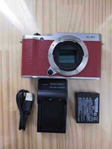 ★実用美品★ FUJIFILM フジフィルム X-A1 希少なレッド♪