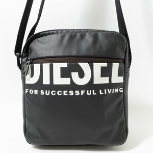 DIESEL ディーゼル ショルダーバッグ スクエアバッグ 肩掛け鞄 斜め掛け 合成繊維 ブラック ホワイト カジュアル 多収納 ユニセックス 鞄