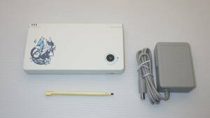 3/ 即決◆ DSi 本体 ファイナルファンタジー クロニクル　限定モデル　◆ 動作品 /10970