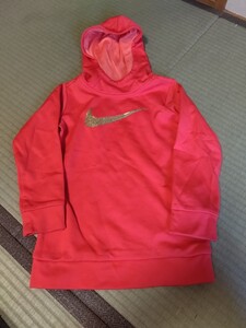 ナイキ　NIKE　パーカー　赤　104-110cm　キッズ　複数落札同梱同送可