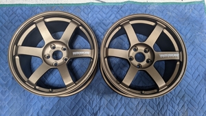 超美品　RAYS　VOLK RACING　TE37 鍛造ホイール　18インチ　9.5J　+22　114.3　5穴　ハブ径73ミリ ブロンズ 軽量ホイール 2本セット レイズ