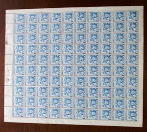 希少品　日本切手　第2次昭和切手　少年航空兵　15銭切手100面シート　S42　シミ・ヨレ・小さい穴二つ・目打ち切れがあります。画像参照