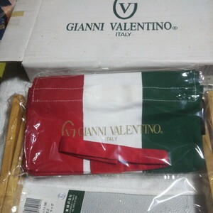 昭和レトロイタリアヴァレンチノラブリーボックスＭ新品イタリア国旗版ブランド