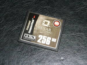 動作保証！LEXAR CFカード 256MB