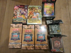 遊戯王　未開封BOX 決闘者伝説 25th 蟲惑魔の森 精霊術の使い手 プレミアムパック ブラックマジシャンガール デッキケース スリーブ