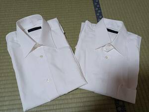①半袖　新品　ホワイトワイシャツ　2枚セット　サイズＳ　首回り37　オフィス通勤学生服制服