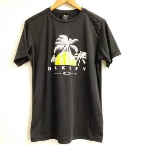 ★【古着】OAKLEY(オークリー)　半袖　Tシャツ　Sサイズ　黒、プリント