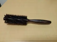 THE NATURAL BRUSH ラウンドヘアブラシ アヌシ 中古