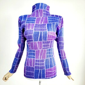 【極美品】プリーツプリーズ　ブロックチェック　長袖　カットソー　パープル系　PLEATS PLEASE ISSEY MIYAKE イッセイミヤケ トップス