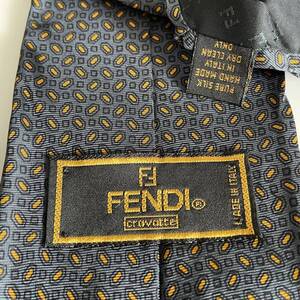 FENDI(フェンディ) グレーオレンジ長方形ネクタイ