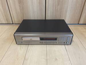 ONKYO　C-303　CDプレイヤー　通電確認　中古ジャンク