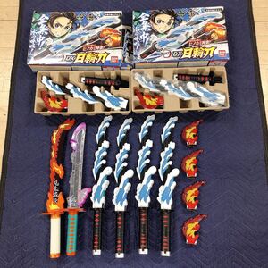 まとめ売り　鬼滅の刃　DX日輪刀　竈門炭治郎　煉獄杏寿郎　胡蝶しのぶ　ヒノカミ神楽　水の呼吸　炎の呼吸　