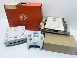 動作品 SEGA セガ Dreamcast ドリームキャスト DC HKT-3000 ゲーム機 本体 取説 付属品全揃い /箱付/レトロゲーム 希少品まとめ(L-12)