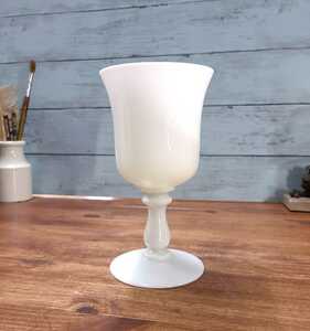 フランスアンティーク オパリンガラス グラス フラワーベース 花瓶 乳白色 ミルクガラス 古道具 ブロカント インテリア